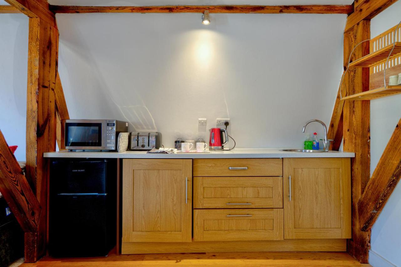 Central Studio Suite - Modern Stay With Free Wifi Stamford Kültér fotó