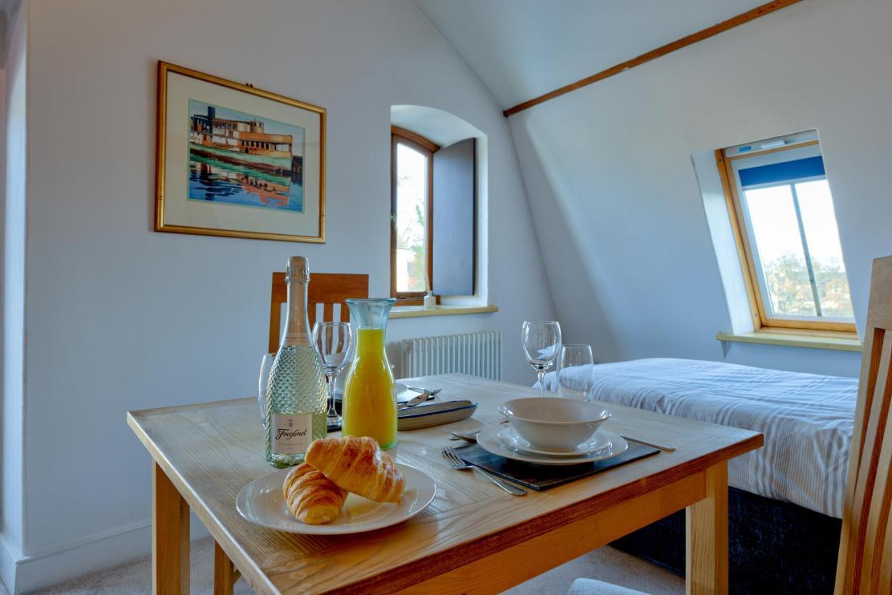 Central Studio Suite - Modern Stay With Free Wifi Stamford Kültér fotó